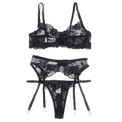SUBBLIME - SUTIÃ + CALCINHA COM CINTO-LIGA DESIGN FLORAL PRETO